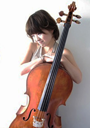  浅井智佳子（チェロ）